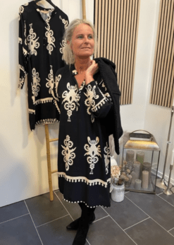 Marta Kjole 5378 I Sort Beige