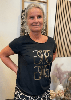 Marta Sort T Shirt Med Guld Tryk