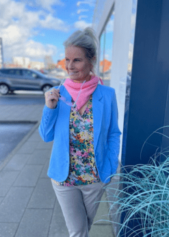 Freequent Blå Nanni Blazer Og Inwear Bluse