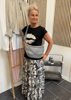 Depeche Grå Bumbag Og Co Couture T shirt Og Marta Nederdel