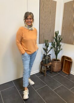 Marta Dagmar Strik Og Marta Talia Buks Og Duffy Sneakers