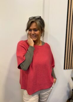 Marta Sia Strik I Rasberry Og Langærmet T Shirt Fra Marta