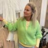 Grøn Juliane Strik Cardigan Og Gul Stribet Josiane Bluse