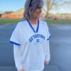 Siara Oversize Co Couture T Shirt Hvid Med Blå Og Hvid Bluse Fra Prepair