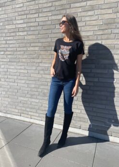Costa Mani Sort T Shirt Med Ugle Og Poline Jeans Fra Pieszak