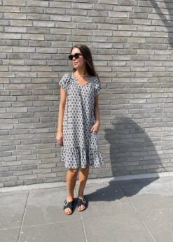Co Couture Sunrise Crop Sofia Kjole Og Bionatura Sandaler