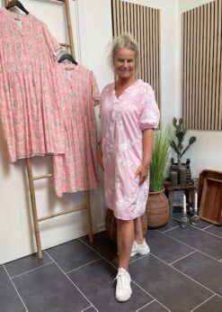 Daniela Kjole Fra Marta Og Billi Bi Sneakers