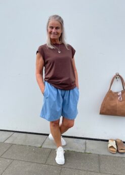 Brun CC Heart Tee Og Denim Shorts Fra Marta