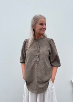 Dina Bluse I Brun Fra Freequent