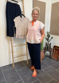 Freequent Blå Lava Buks Og Isolde Top Fra Tiffany