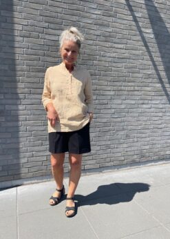 Tiffany Hør Bluse Stribet Senneps Gul Og Freequent Shorts
