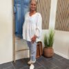 Marta Caterina Bluse I Hvid Og Red Button Buks