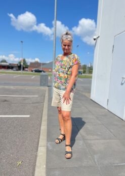 Red Button Shorts Og Inwear Bluse