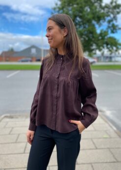 Style Rika Fra Numph