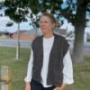 AJ117 Project Strik Vest Og Hvid Shina Co Couture Bluse