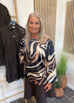 Love & Divine Bluse I Beige Brune Farver