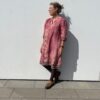Marta Goldie Kjole I Gammelrosa Print Og Bukela Sko
