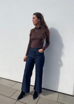 Numph Brun Conny Bluse Og Numph Paris Cropped Jeans