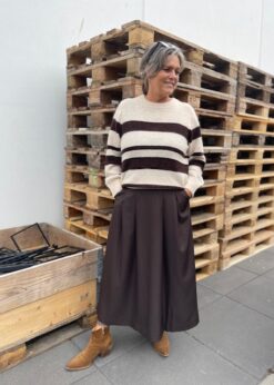 Numph Riette Strik Og Pocket Nederdel I Brun Fra Co Couture