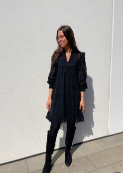 Sort Blonde Kjole Fra Love & Divine
