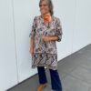 Wanting Kjole I Sort Beige Print