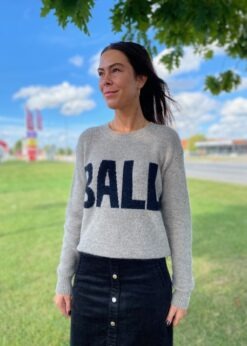 Grå Stacy Rib Logo Strik Fra Ball
