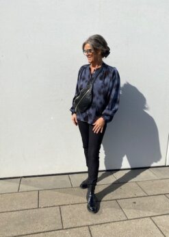 Prepair Jasmin Bluse Og Sort Buks