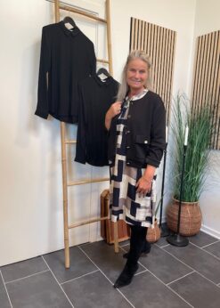 Sort Inwear Jakke Og Vanting Kjole