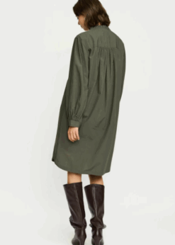 Tiffany Kjole I Army Fra Soft Rebels