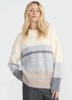 Costa Mani Kunis Strik