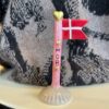 Flag Med Mor Lyserød Stang Og Creme Fod