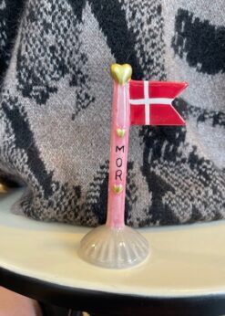 Flag Med Mor Lyserød Stang Og Creme Fod