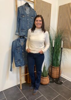 Inwear Guni Anaja Strik I Creme Og Red Button Jeans