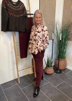 Marta Eclipse Buks Bordeaux Og Joceline Bluse