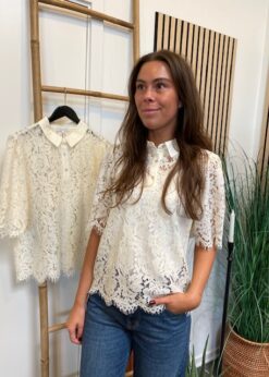 Offwhite Paloma Lace Bluse Fra Continue