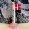 Speedtsberg Lille Flag Bedstemor På Creme Stang Og Rosa Fod
