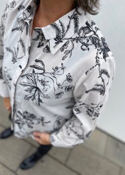 Sveja Skjorte Fra Part Two