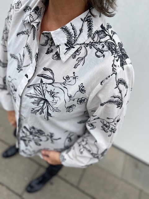 Sveja Skjorte Fra Part Two