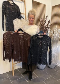 Marta Milley Blondebluse 3 Farver