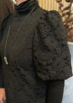 Marta Yuna Sort Blondekjole