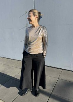 Sort Lianna Buks Og Bluse I Guld Fra Co Couture