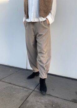 Beige Farvet Fienna Buks