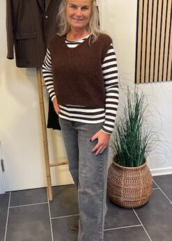 Brun Marta Marlene Vest Og Brun Stribet Begonia Bluse