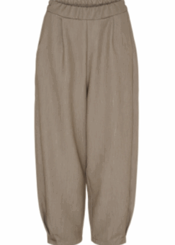 Marta Fienna Buks Fango