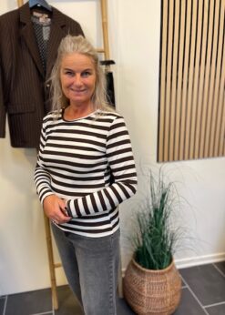 Marta Stribet Begonia Bluse Mørkebrun Offwhite