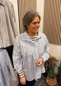 Marta Isolde Skjorte Lyseblå Stribet