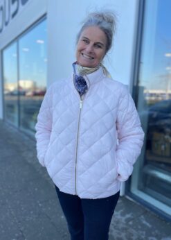 Part Two Olia Jakke Og Three M Tørklæde