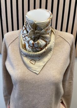 Three M Lille Tørklæde I Lyse Farver