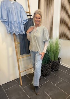 AJ117 Project Cleo Bluse Beige Lyseblå Og Continue Mesh