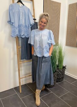 AJ117 Project Cleo Bluse Og Hanna Nederdel